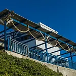 Zorbas Apartman *
